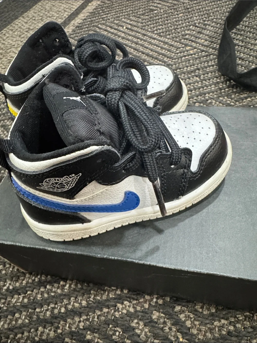 Nike Kids Black, White & Red Sneakers